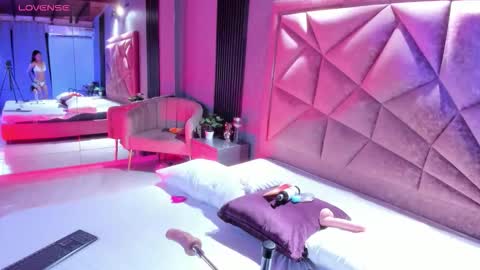 Rose online show from October 7, 6:20 am