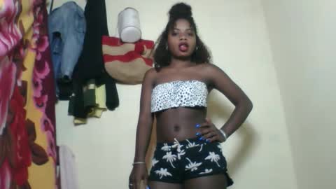 Roseyaa online show from September 8, 2:38 pm