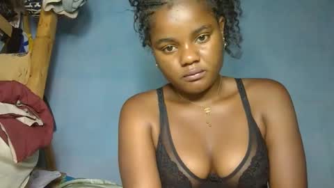 rosia22 online show from November 6, 3:15 pm