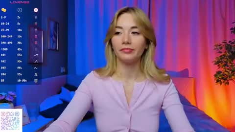 Rosie online show from June 22, 1:33 am