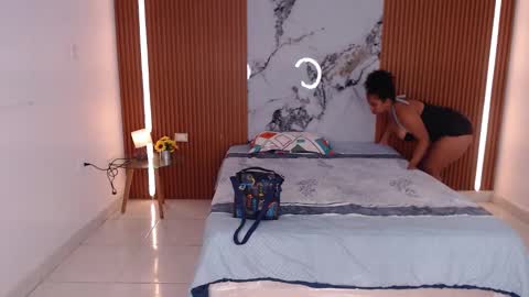 Rossi Hill online show from February 20, 11:45 am