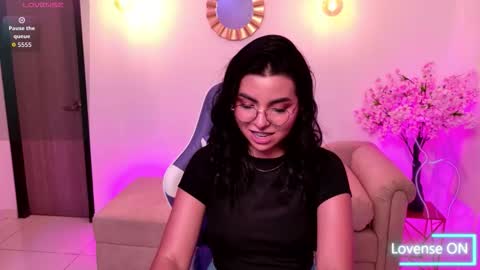Snapshot of rossie_channel chatting on September 21, 8:02 pm rossie_channel online show from September 21, 8:02 pm