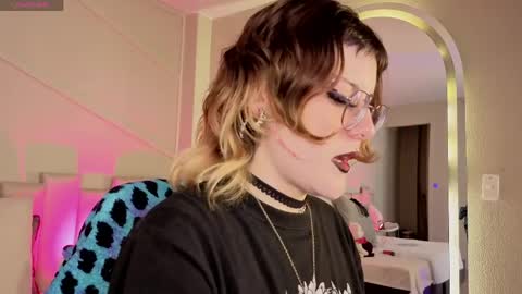 rossiie_hunt_ online show from May 20, 2:01 pm
