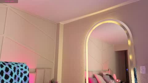 rossiie_hunt_ online show from June 13, 2:27 pm