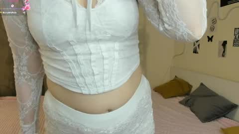 Im Luna online show from May 2, 9:42 pm
