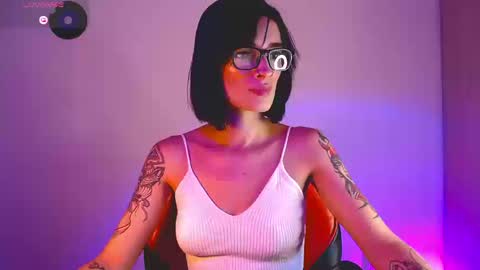 Snapshot of rot_wallace chatting on September 20, 12:13 am rot_wallace online show from September 20, 12:13 am
