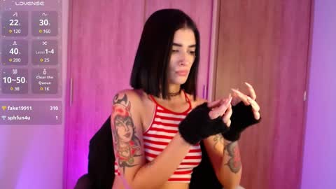 Snapshot of rot_wallace chatting on March 2, 3:34 am rot_wallace online show from March 2, 3:34 am