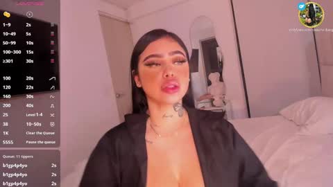 Snapshot of rouse_hallberg_ chatting on March 11, 5:24 am DREAM online show from March 11, 5:24 am