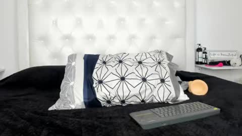 rouse_sexy_hotxx77 online show from July 25, 3:15 am