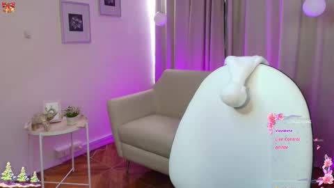 Rousee online show from December 15, 1:18 pm