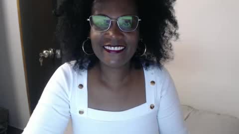 luxa online show from February 24, 9:31 pm