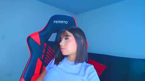 rousse_violet online show from November 20, 10:40 pm