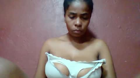 rovaelyah online show from April 9, 2:37 am