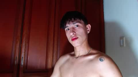 rowanboy23 online show from September 11, 3:08 am