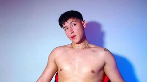 rowanboy23 online show from March 8, 10:03 pm