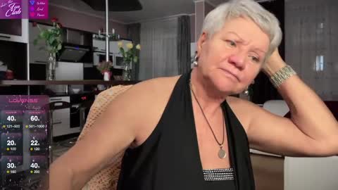 Snapshot of roxana_brooks chatting on February 10, 6:45 pm Roxana online show from February 10, 6:45 pm