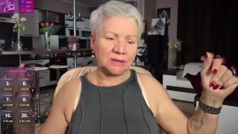 Snapshot of roxana_brooks chatting on February 25, 5:40 pm Roxana online show from February 25, 5:40 pm