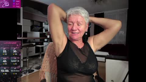 Snapshot of roxana_brooks chatting on January 25, 10:28 pm Roxana online show from January 25, 10:28 pm