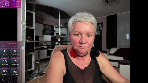 Snapshot of roxana_brooks chatting on January 25, 4:03 pm Roxana online show from January 25, 4:03 pm