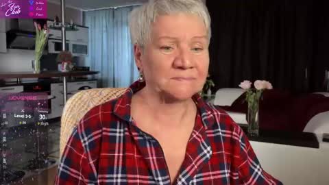 Snapshot of roxana_brooks chatting on March 12, 11:42 am Roxana online show from March 12, 11:42 am