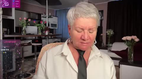 Snapshot of roxana_brooks chatting on February 26, 2:59 pm Roxana online show from February 26, 2:59 pm