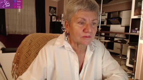 Snapshot of roxana_brooks chatting on January 14, 5:45 pm Roxana online show from January 14, 5:45 pm