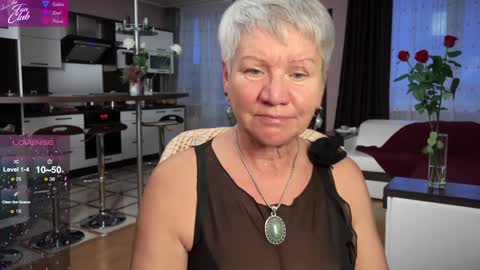 Snapshot of roxana_brooks chatting on February 1, 2:24 pm Roxana online show from February 1, 2:24 pm