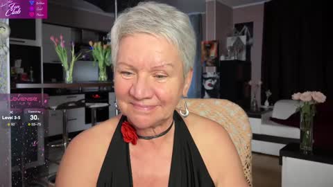 Snapshot of roxana_brooks chatting on March 10, 3:20 pm Roxana online show from March 10, 3:20 pm