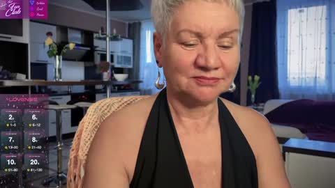 Snapshot of roxana_brooks chatting on February 16, 2:43 pm Roxana online show from February 16, 2:43 pm