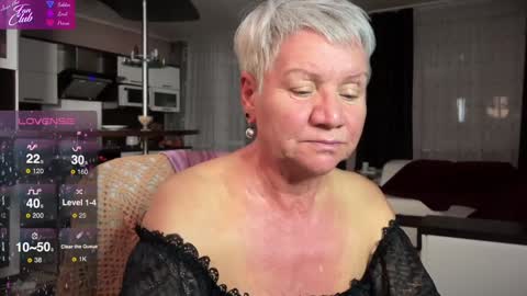 Snapshot of roxana_brooks chatting on January 24, 6:14 pm Roxana online show from January 24, 6:14 pm