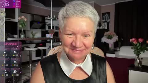 Snapshot of roxana_brooks chatting on February 20, 5:52 pm Roxana online show from February 20, 5:52 pm