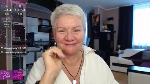 Roxana online show from February 13, 2:20 pm