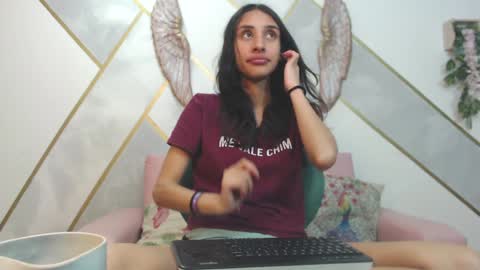   online show from January 3, 7:39 pm