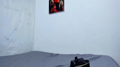 Snapshot of roxanajames__ chatting on September 20, 6:33 pm roxy online show from September 20, 6:33 pm