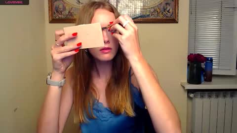 Roxa online show from September 9, 8:47 am