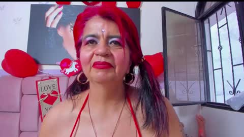 Snapshot of roxettemature chatting on February 12, 11:51 am RoxetteMature online show from February 12, 11:51 am