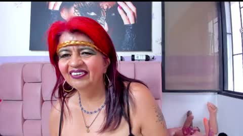 Snapshot of roxettemature chatting on February 23, 11:33 am RoxetteMature online show from February 23, 11:33 am