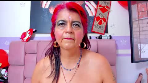 Snapshot of roxettemature chatting on February 17, 11:44 am RoxetteMature online show from February 17, 11:44 am