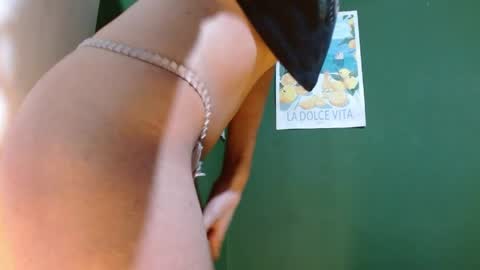 Roxie online show from May 10, 2:51 am