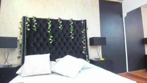 Roxie Jackson online show from January 19, 12:37 pm