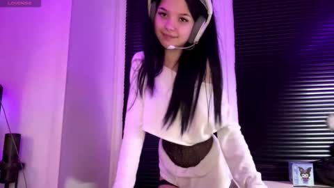 Hana online show from November 29, 3:41 pm