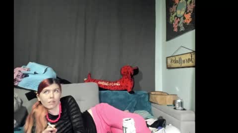 roxihazeleyes online show from September 26, 1:41 pm