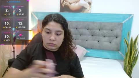 roxiie online show from October 8, 3:02 am