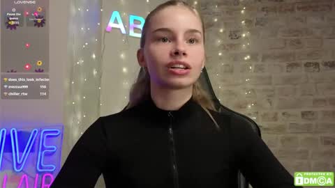 Roxieex ABBY online show from April 8, 7:50 pm