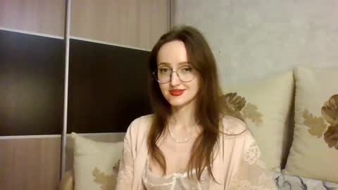 Roxxy Wharton online show from March 8, 4:06 pm