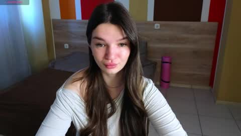 Roxy online show from March 31, 4:13 am