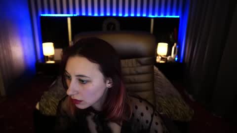 Snapshot of roxy_rayy chatting on March 4, 8:27 pm roxy_rayy online show from March 4, 8:27 pm