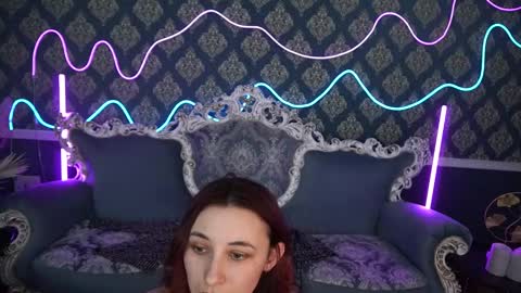 Snapshot of roxy_rayy chatting on February 17, 4:50 pm roxy_rayy online show from February 17, 4:50 pm