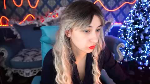 Snapshot of roxy_rayy chatting on January 15, 7:05 am roxy_rayy online show from January 15, 7:05 am