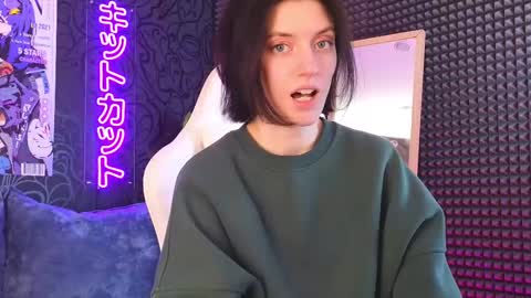 Snapshot of roxy_riot_ chatting on February 26, 7:34 am roxy_riot_ online show from February 26, 7:34 am